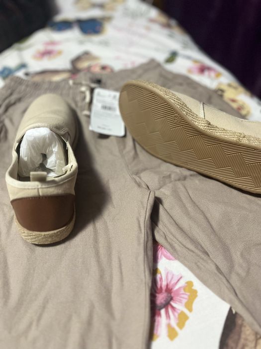 Pantaloni si pantofi baieti