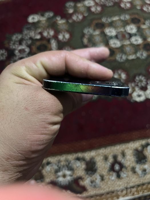 Iphone 12 sotiladi