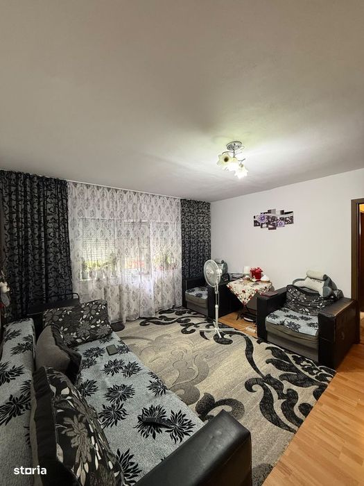 2 camere Craiovita Segarcea Parc Fantasy 52 mp parter înalt  1980