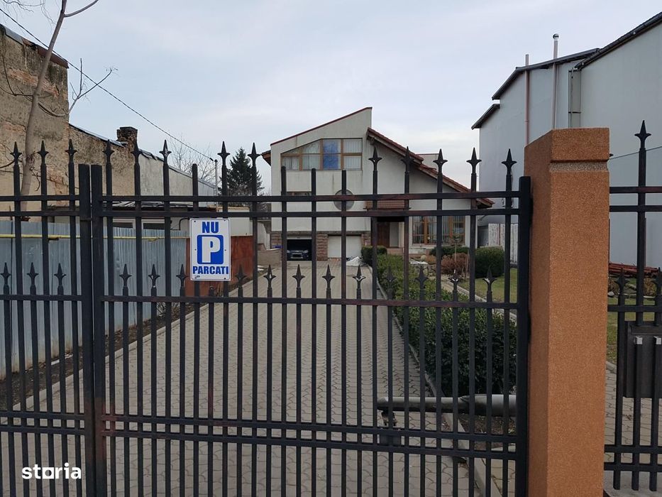 Casa Ultracentral 423mp Teren 1700mp Piscina