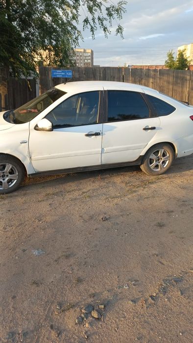 Продам Автомобиль гранта 2192