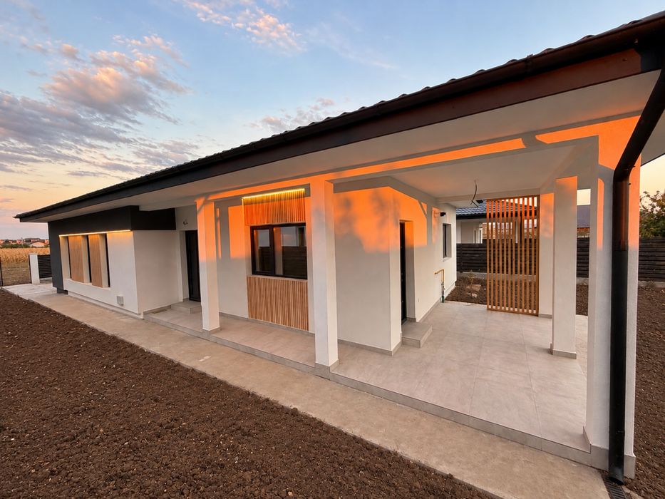 Proprietar/Alegria Home/Case mediteraneene/Miroslava/Vorovesti/4c/2bai/teren 432 mp/incalzire pardoseala