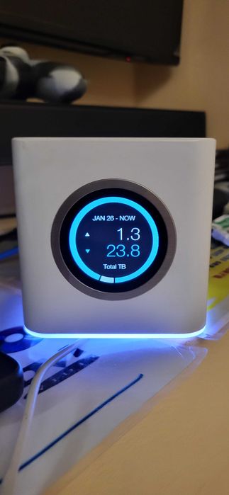 Router wireless cu MeshPoint Ubiquiti AmpliFi HD AFi-HD, 450 Mbps1300 Mbps, 2.4  5 GHz, 5 porturi, ecran tactil fuctional