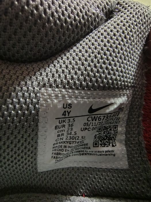 Маратонки Nike 36