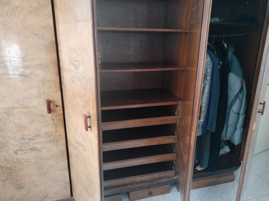 Античен гардероб