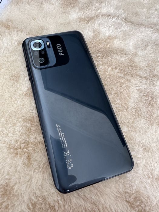 Продам телефон Poco