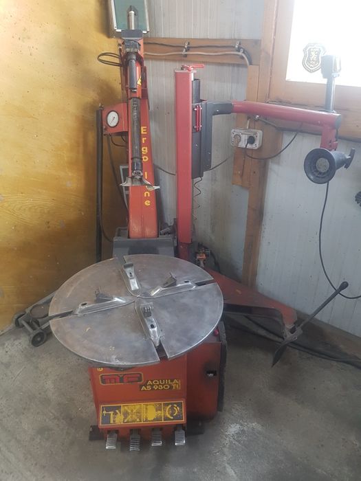 Продавам монтаж машина за гуми