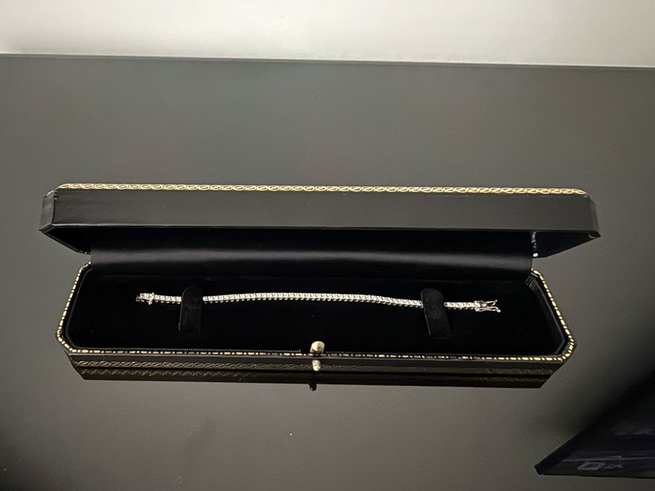 Тенис гривна с диаманти