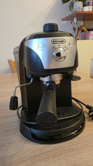 Кафемашина DeLonghi 220