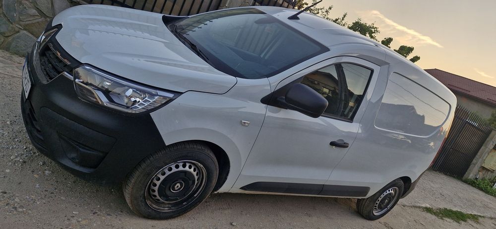 RENAULT Express 2024 — imagine 4