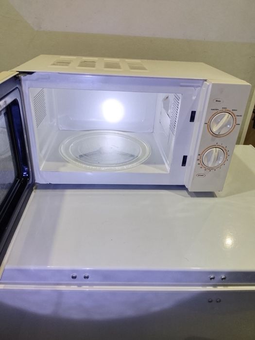 Продам микроволновку.