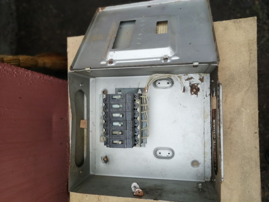 Электрические щитки