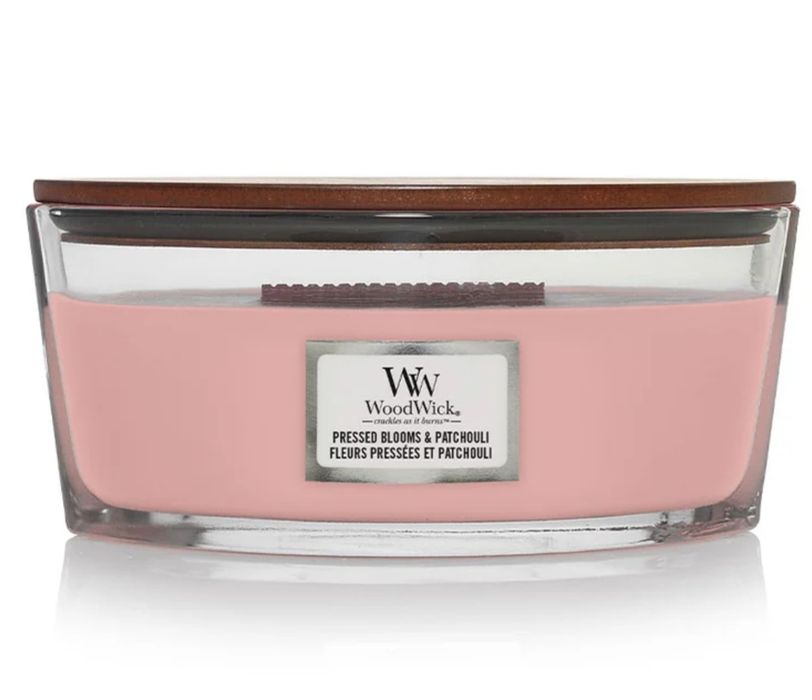 СВЕЩ WOOD WICK pressed blooms and patchuli