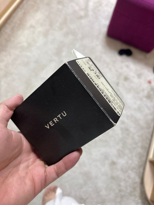 Vertu акссесуры в наличии