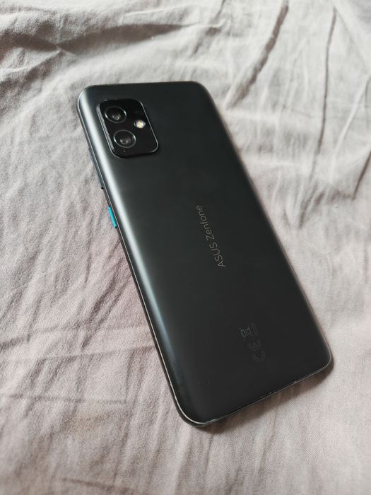 Asus ZenFone 8 compact
