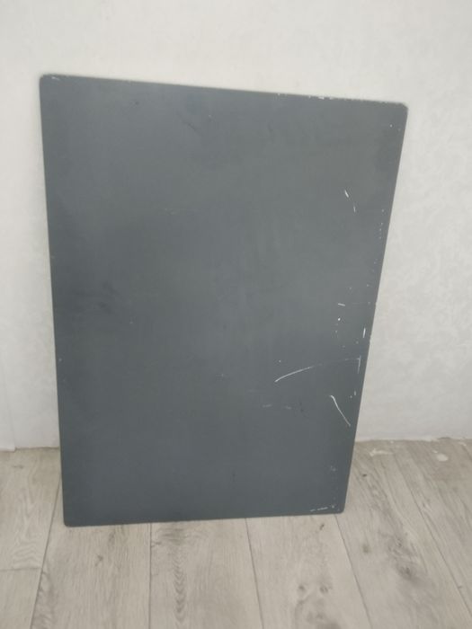 Продам зеркало  б/у в хорошем состоянии размер 50x70.