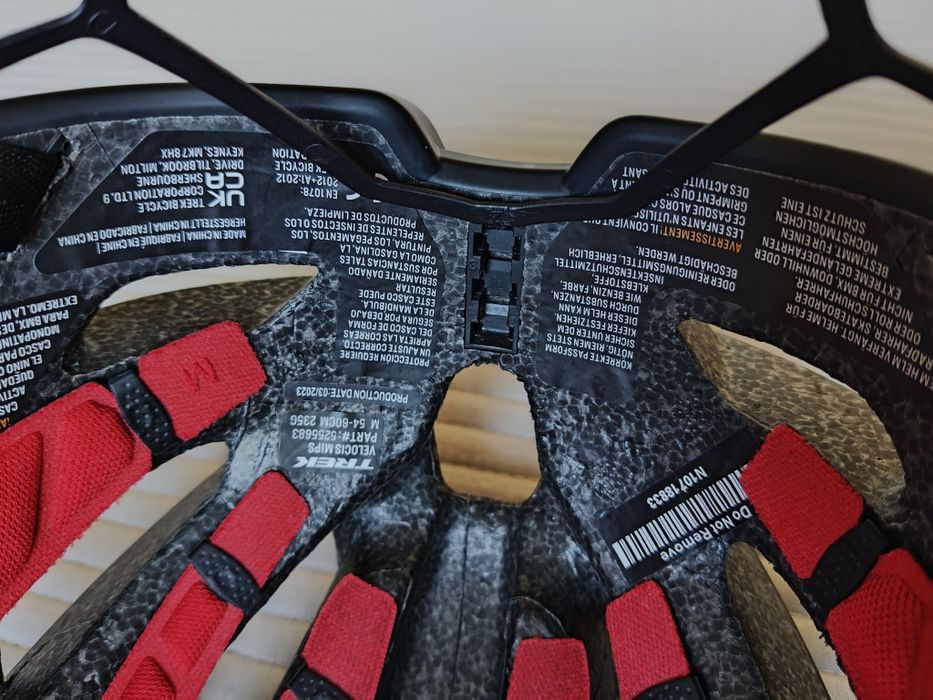 Casca ciclism Trek Velocis Mips marimea M