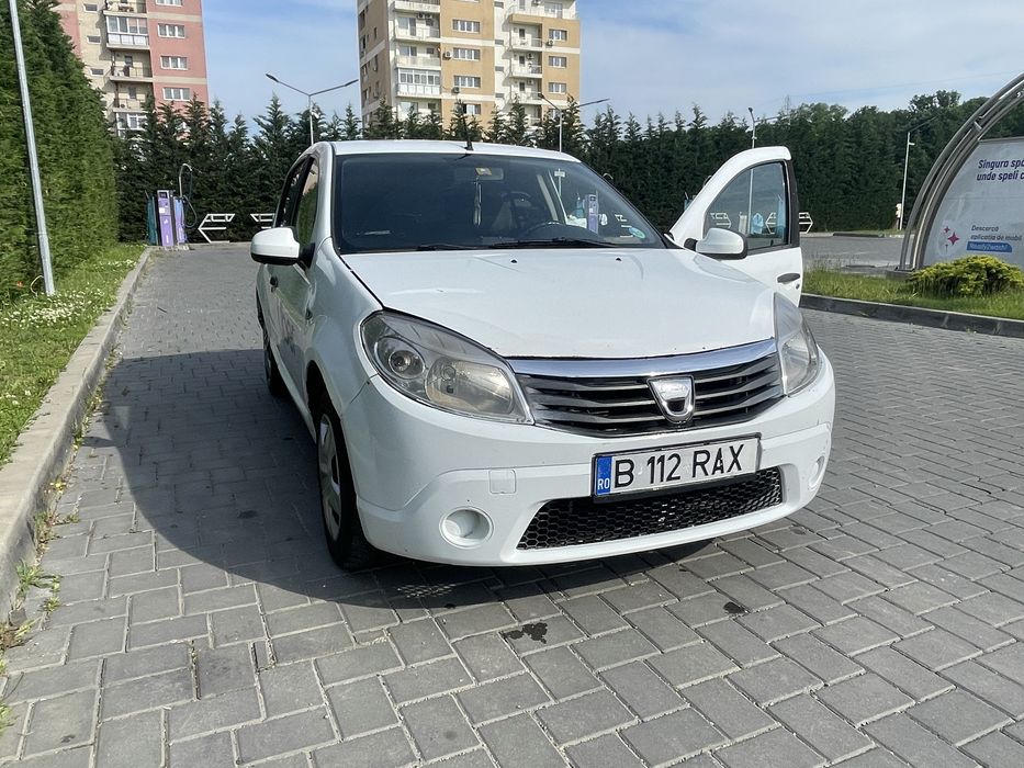 Vand sau schimb dacia sandero