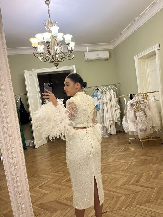 Rochie cu pene,DE VANZARE