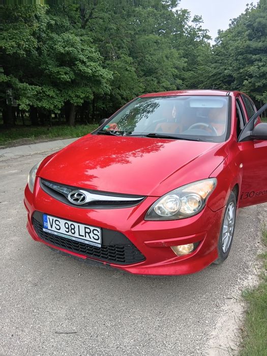 HYUNDAI i30 2011 — imagine 2