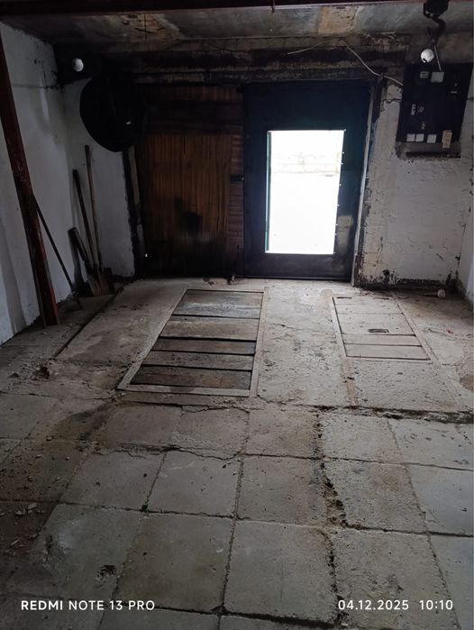 Продам гараж    .