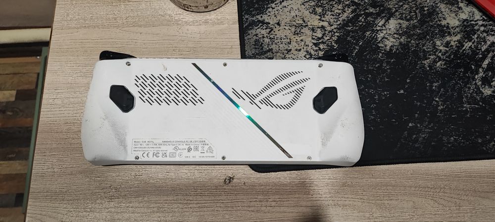 Продам Asus Rog Ally z1 extreme