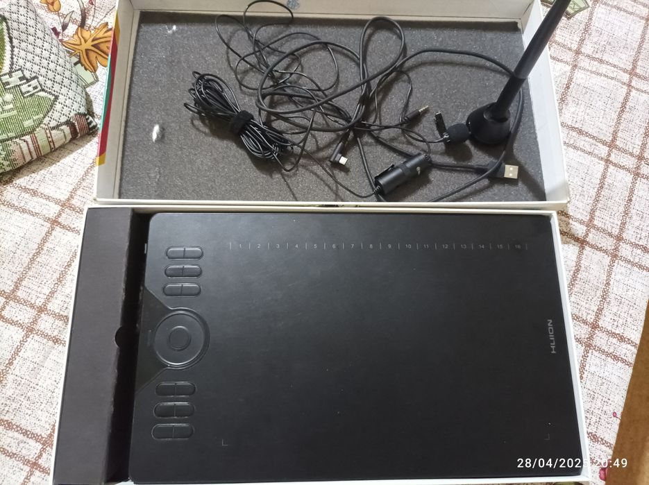 Grafichiskiy planshet HUION