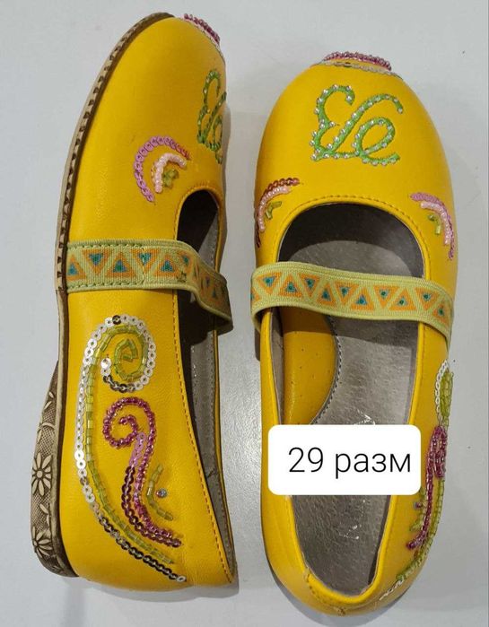 Разная обувь, разные размеры для девочки