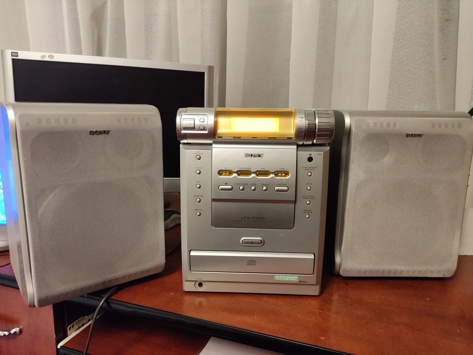 Vând combina Sony TB-10