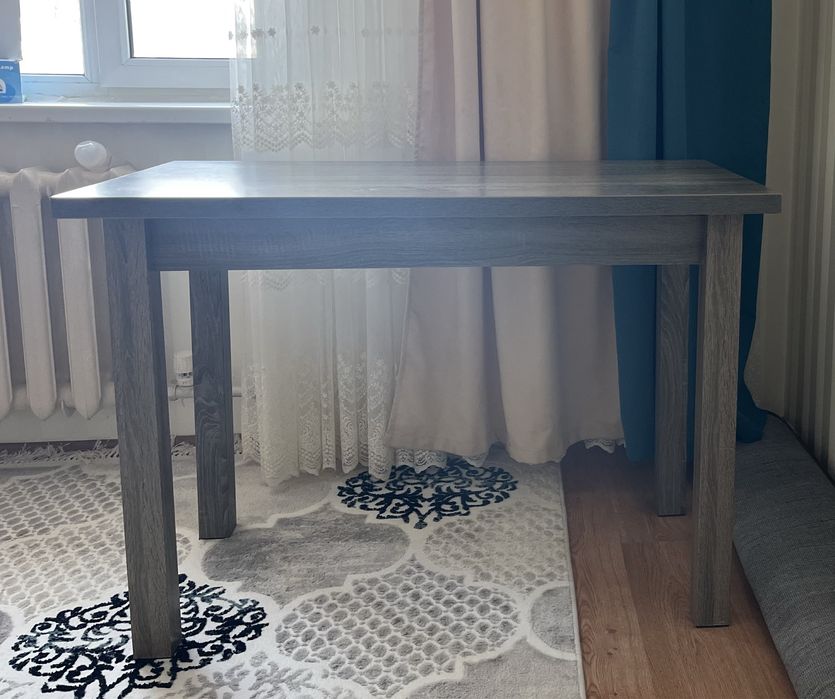 Срочно продам стол