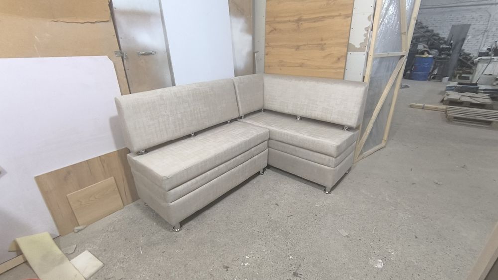 Рестоврация мягкой мебели и изготовление на заказ