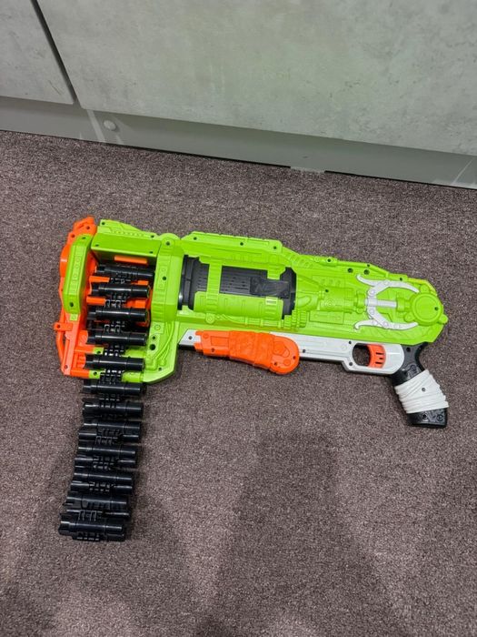 Продам бластеры NERF