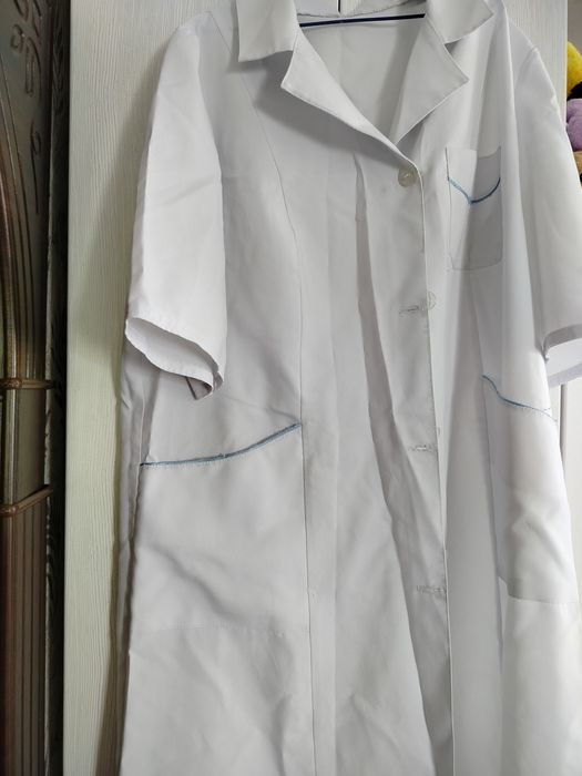Белые халаты б/у