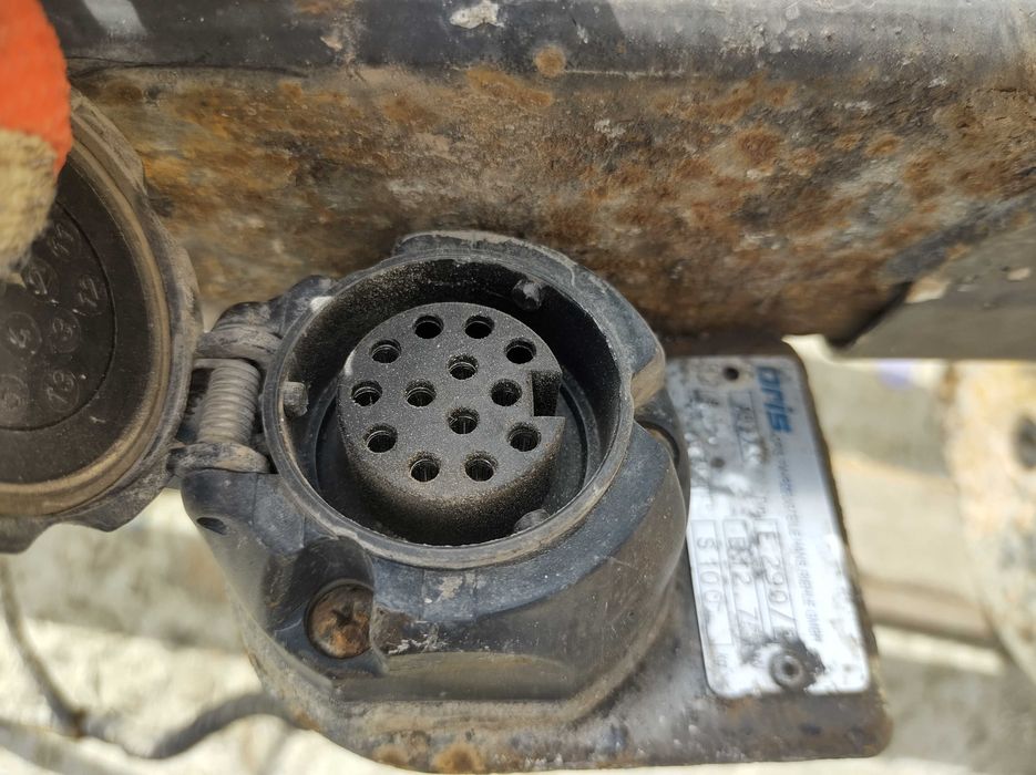 Теглич Стационарен Теглич и Монтаж за Mercedes Vito W638