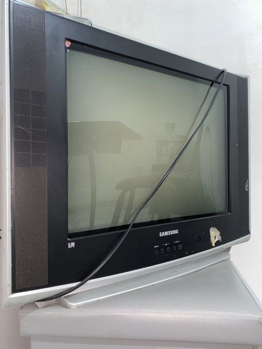 Продам телевизор