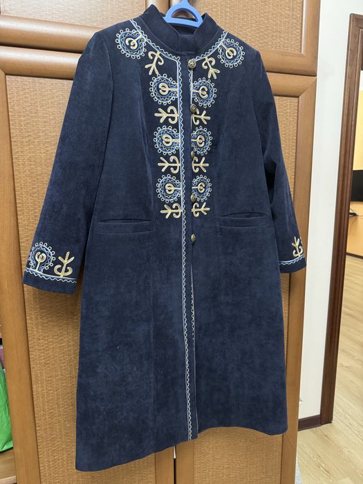 Продам Чапан женский дизайнерский