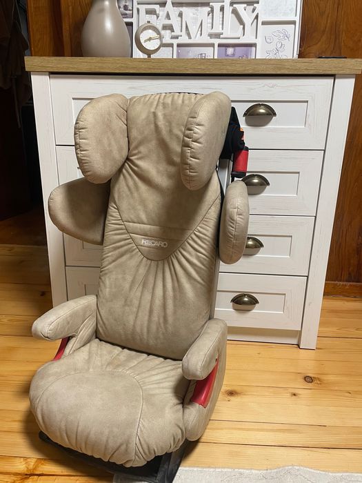 Столче за кола Recaro