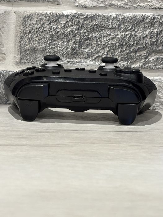 Продавам безжичен геймпад Trust GXT с USB адаптер