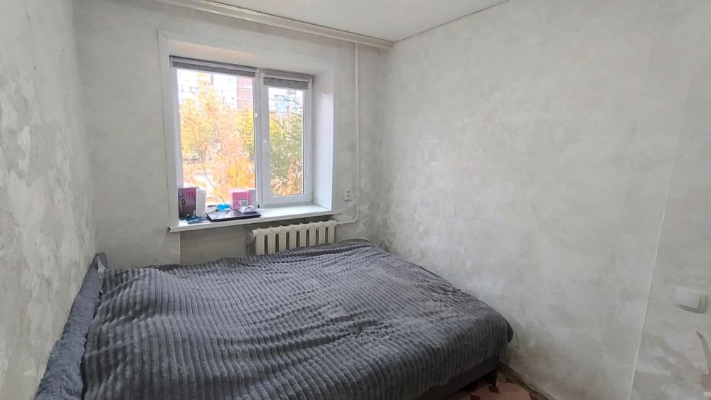 Продам 2 ком квартиру на улице Ауэзова 10