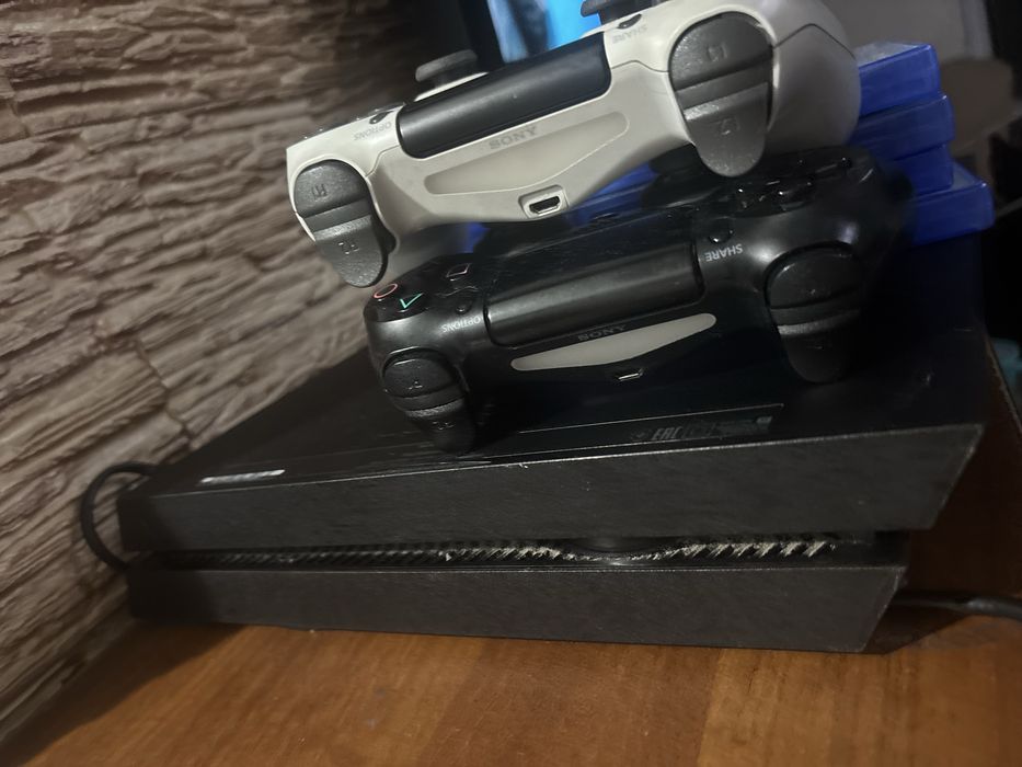 Sony PlayStation 4 Fat CUH-1208A.