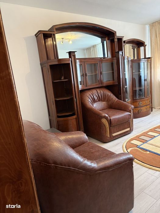 Colibri, etaj 1/4, Preț 500 euro