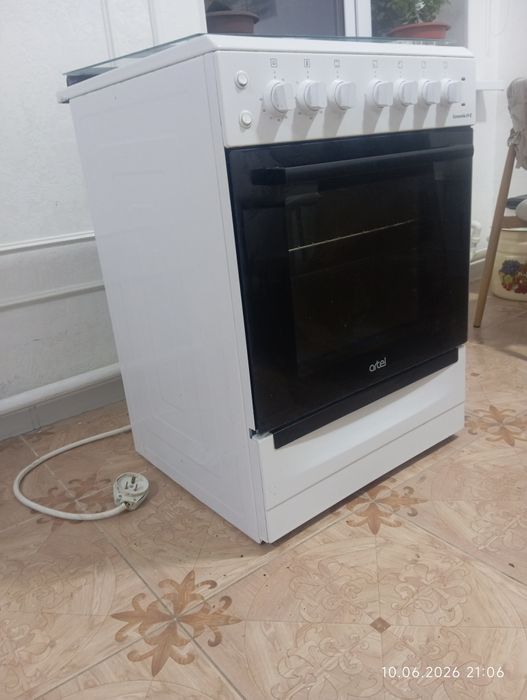 Продам электро плиту