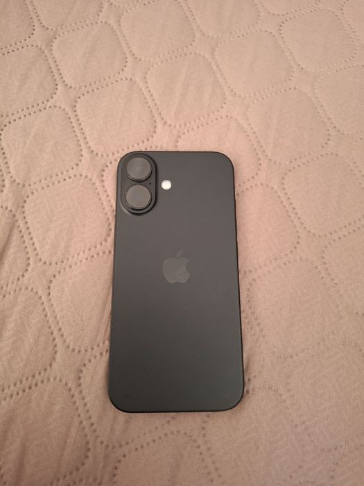 iPhone 16 128gb.