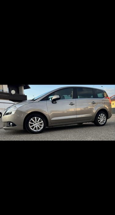 Vand Peugeot 5008