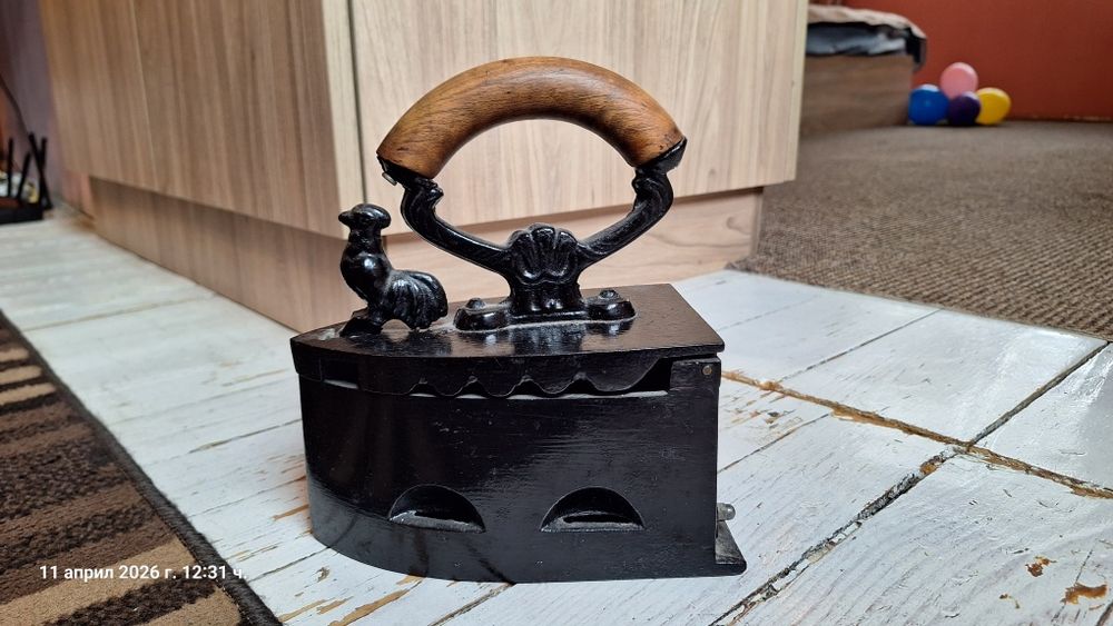 Старинна ютия , антика