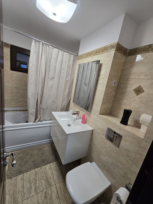 Apartament 3 camere etaj 1