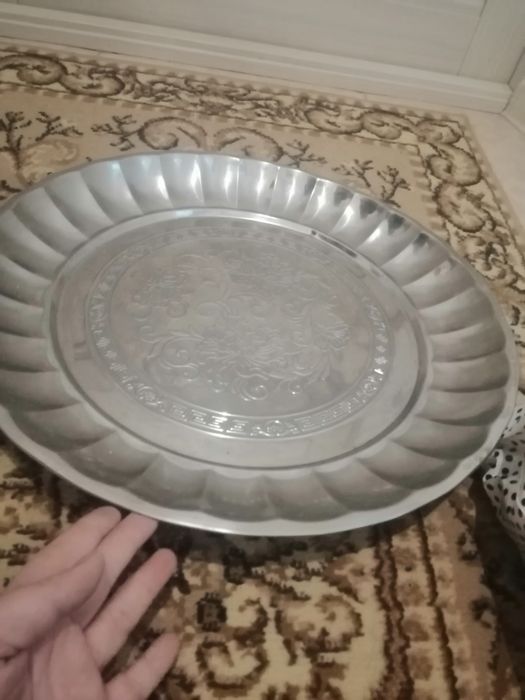 Посуда разная-вазы, подносы