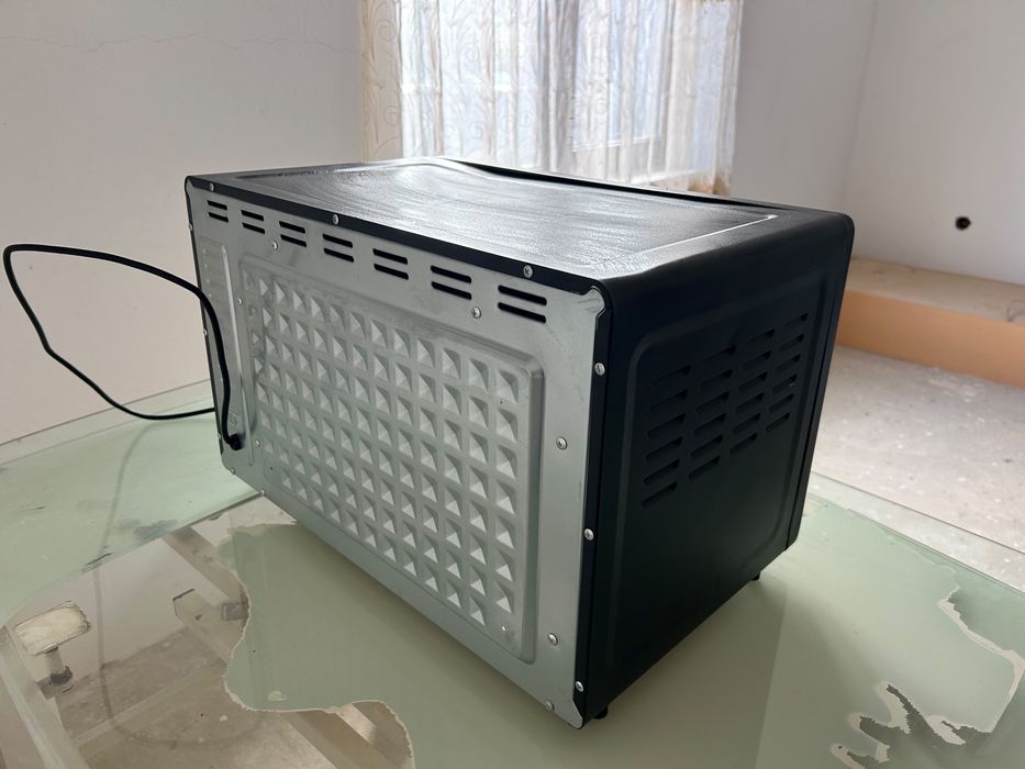 Cuptor electric de masă cu tava si gratar