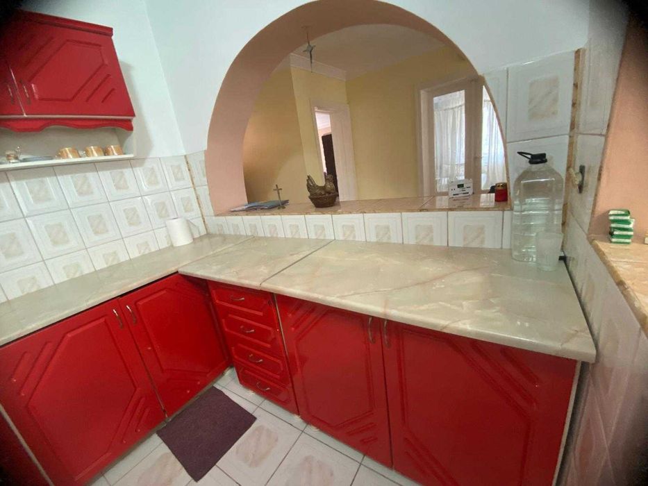 Casă de închiriat pe termen lung 4 camere baie bucătărie.Șimleu