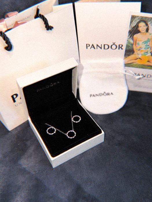 Pandora в подарочной упаковке